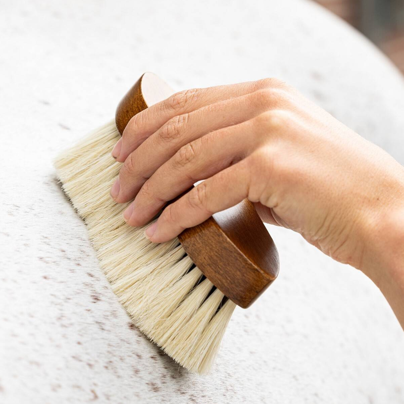 LeMieux Artisan Deep Clean Dandy Brush - Brown-3